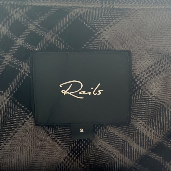 Rails Hunter Button Down Shirt - Picture 2 of 3